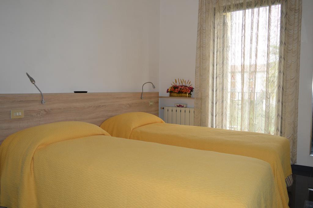 Il Corso Bed & Breakfast Novara Ngoại thất bức ảnh